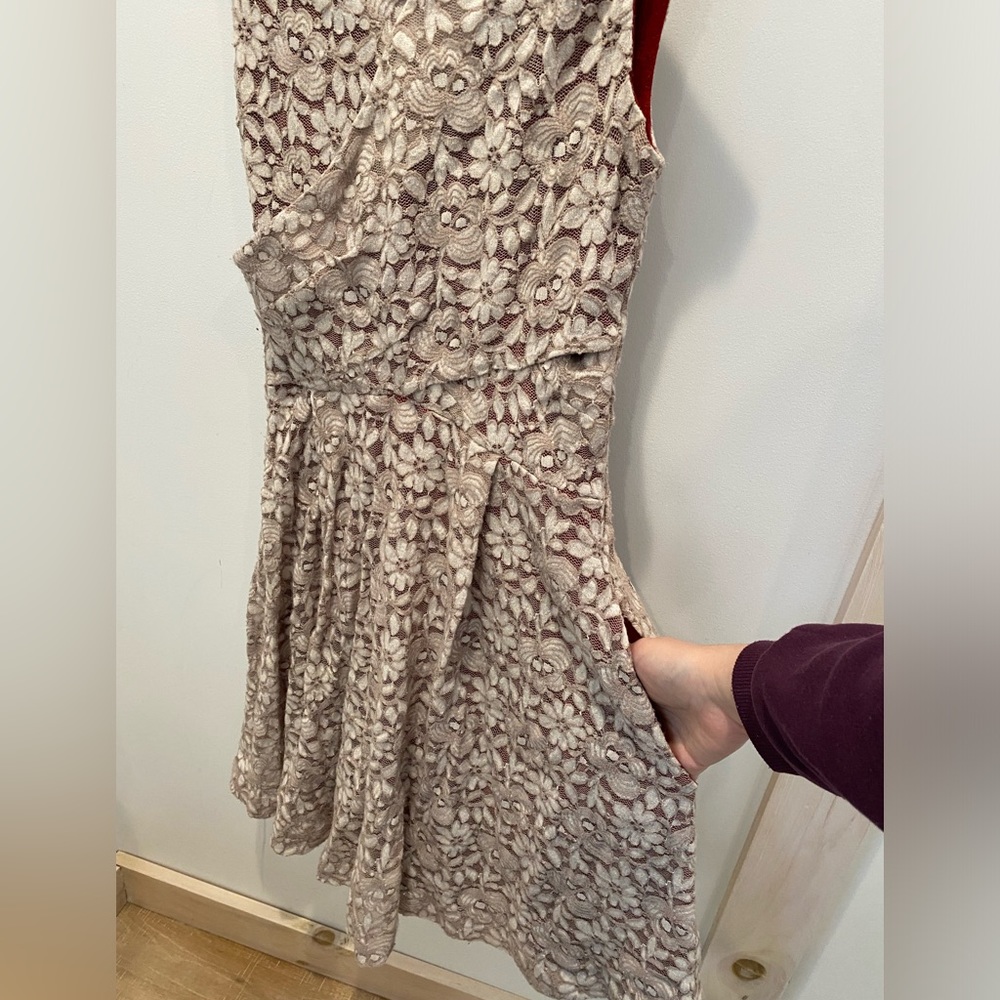 Anthropologie Maeve lace overlay stretch knit dress‎ size Medium - Picture 6 of 6